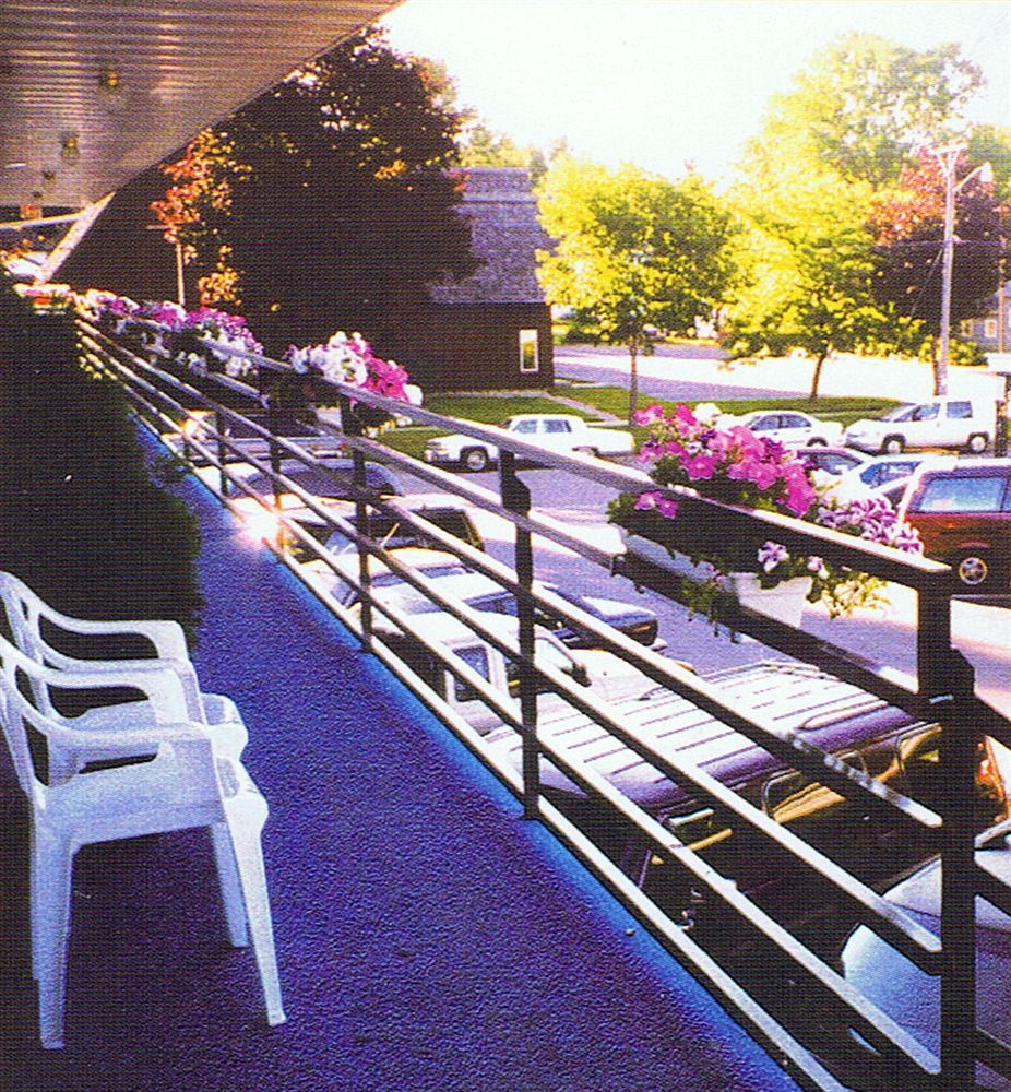 Alpine Motel In Heart Of Wisconsin Dells Downtown. Zewnętrze zdjęcie