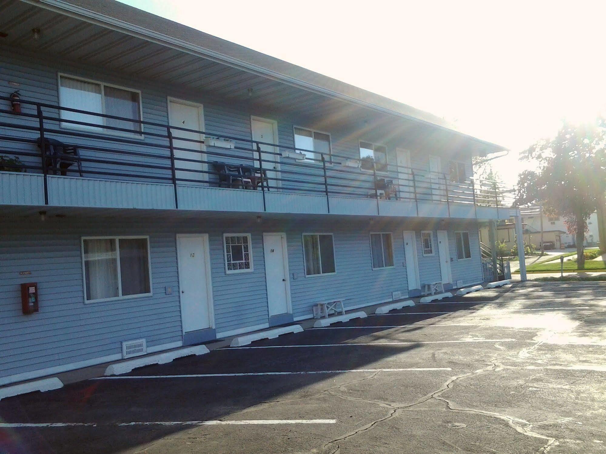 Alpine Motel In Heart Of Wisconsin Dells Downtown. Zewnętrze zdjęcie